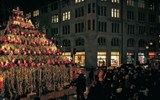 Švýcarský advent a slavnost Klausjagen 2017 - Švýcarsko - Curich - zpívající vánoční strom od Swarowského se 7000 krystaly