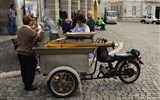 Evora nové - Portugalsko - Evora - občerstvení vskutku mobilní (foto M.Lorenc)