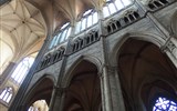 Amiens - Francie - Pikardie - Amiens, Notre Dame, zóny arkád a bazilikálních oken v hlavní lodi