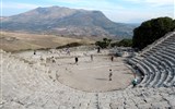 Segesta - Itálie - Sicílie - Segesta, divadlo bylo postaveno v 3.století př.n.l. v helénistickém stylu