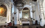Taormina - Itálie - Sicílie - Taormina, interiér kostela sv.Kateřiny, vlevo Sláva sv.Kříže, 17.století