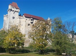 Dolnorakouský advent pro milovníky vína i mlsné jazýčky 2026  Rakousko - hrad Liechtenstein, postaven kol 1130, několikrát rozšířen v 13.-15.století (foto A.Frčková)