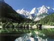 Slovinsko - Julské Alpy - Bohyňské jezero časně zjara