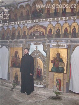 Černá hora , kněz