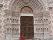Itálie - Abruzzy - Aquila, bazilika Santa Maria di Collemaggio, románsko-gotická, 1287-94, pohřben zde papež Celestin V.
