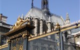 Zámky a zahrady na Loiře a Paříž letecky - Francie, Paříž, Sainte Chapelle, nechal postavit1248  Ludvík IX. pro svaté relikvie