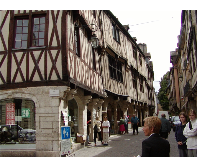 Beaujolais a Burgundsko, víno a kláštery - Francie, Burgundsko, Dijon