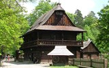 Rožnov - Česká republika - Rožnov n.R. - Valašské muzeum, Dřevěné městečko, fojtství z Velkých Karlovic