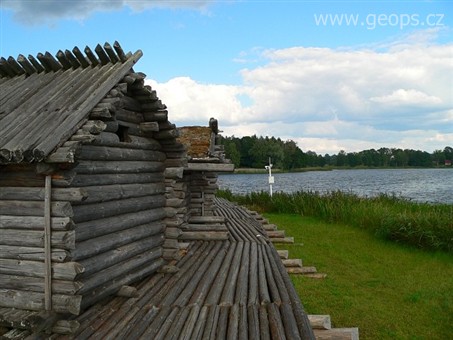 Pobaltí - Lotyšsko - NP Gauja, vesnice Araiši