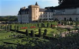 Zámky a zahrady na Loiře a Paříž letecky 2021 - Francie - Loira - Villandry, zámek ze 16.století s překrásnými zahradami