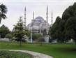 Turecko - Istanbul - Modrá mešita, postavena po roce 1609, jediná spolu s mešitami v Mekce a Medině která má 6 minaretů