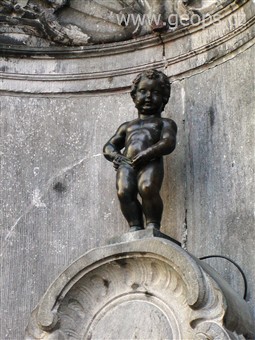 Belgie - Brusel - tzv. Manneken Pis,  čurající chlapeček