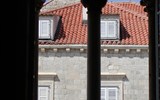 Dubrovník a Elafitské ostrovy - Chorvatsko, Dubrovník, detail - okno