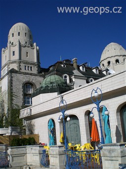 Maďarsko, Budapešť, lázně Gellert, exteriér