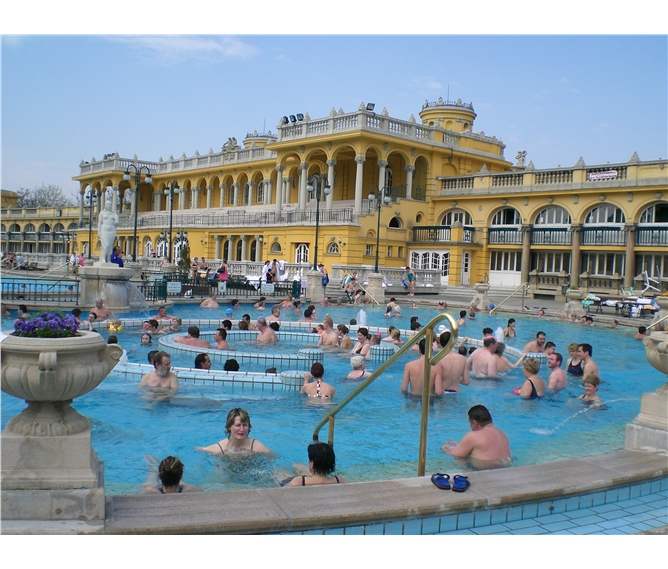 Budapešť, Mosonmagyaróvár a Györ, víkend s termály - Maďarsko, Budapešť, Szechenyiho lázně