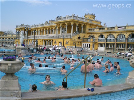 Maďarsko, Budapešť, Szechenyiho lázně