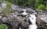 zájezdy v době státních svátků Velká Británie - Velká Británie - Skotsko - Pitlochry, divoká říčka s vodopády