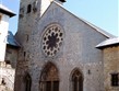 Umění, výstavy a architektura - Španělsko, Navarra, Roncesvalles, kostelík s památkou na smrt Rolanda a porážku Karla Velikého při jejich loupežném nájezdu do Španěl
