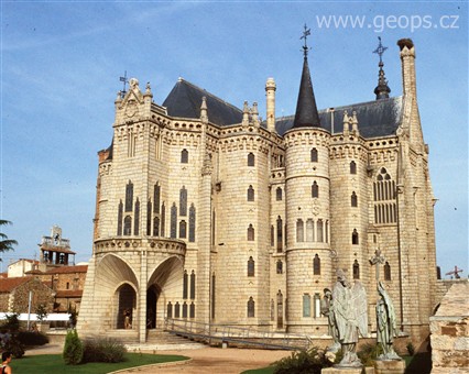 Umění, výstavy a architektura - Španělsko, Svatojakubská cesta, Astorga, biskupský palác od Antoni Gaudího, UNESCO