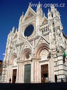 Itálie - Umbrie - Siena, průčelí katedrály, katedrála postavená v letech 1215-1285, průčelí 1380
