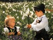 Rakousko - Bad Aussee - horské louky v okolí jsou zjara plné planých narcisů