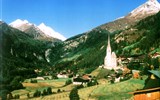 Dachstein a Schladminské Taury s kartou - Rakousko pod masivem Dachstein jsou v údolích roztroušené vesničky