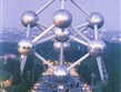 Belgie - Brusel -  Atomium, je model základní buňky krystalové mřížky železa zvětšený 165 miliardkrát z roku 1958