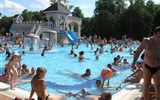 Wellness víkend v Egeru - Maďarsko - Eger - termální lázně, venkovní bazén, slabě radioaktivní voda obsahuje vápník, hořčík a kysličník uhličitý