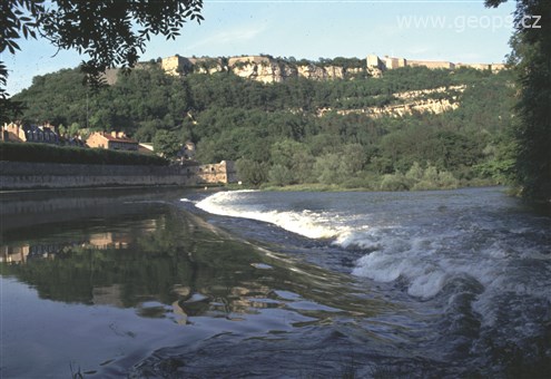 Francie, Franche-Comté, Besançon - řeka Doubs