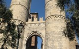 Milano, Turín, Janov a Cinque Terre letecky a rychlovlakem 2019 - Itálie, Ligurie, Janov, Porta Soprana, východní brána do města, 1155