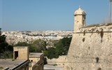 Malta, srdce Středomoří - Malta - pohled na LaVallettu a pevnost