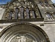 Francie . Vezelay - románská bazilika La Madeleine, shromaždiště poutníků do Santiaga de Compostella