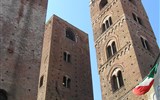 Ligurská riviéra a Cinque Terre s koupáním 2020 - Itálie - Ligurie -  Albenga, středověké věže