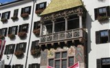 Nejkrásnější Tyrolský advent plný zážitků - Rakousko - Tyrolsko - Innsbruck, Zlatá střecha (Goldenes Dachel), 1500 pro Maximiliána I., 2657 pozlacených.tašek