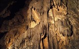Garfagnana - Itálie - Toskánsko - Garfagnano -  Grotta del Vento, stálá teplota 11 stupňů a krásná krápníková výzdoba 