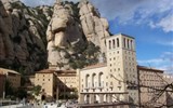 Montserrat - Španělsko - Montserrat, benediktýnský klášter Santa Maria de Montserrat