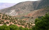 Maroko, země tisíce barev a vůní 2020 - Maroko - pohoří Atlas, jen tam kde je voda objevíme zeleň