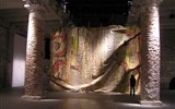 Benátky a ostrovy benátské laguny letecky, La Biennale 2020 - Itálie - Benátky - hlavní část Bienále probíhá v budovách bývalého Arzenálu, kde minulost a současné umění vytváří působivé napětí nebo se jindy pozoruhodně doplňují