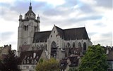 Kouzelná příroda Jury a památky Franche-Comté - Francie - Franche-Comté - Dole, Église Notre Dame