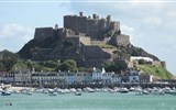 Normanské ostrovy Jersey a Guernsey 2020 - nglie - Jersey - hrad Mont Orgueil, 1212