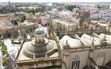 Andalusie, památky UNESCO a přírodní parky 2020 - Španělsko - Andalusie - Sevilla, kopule katedrály z věže La Giralda
