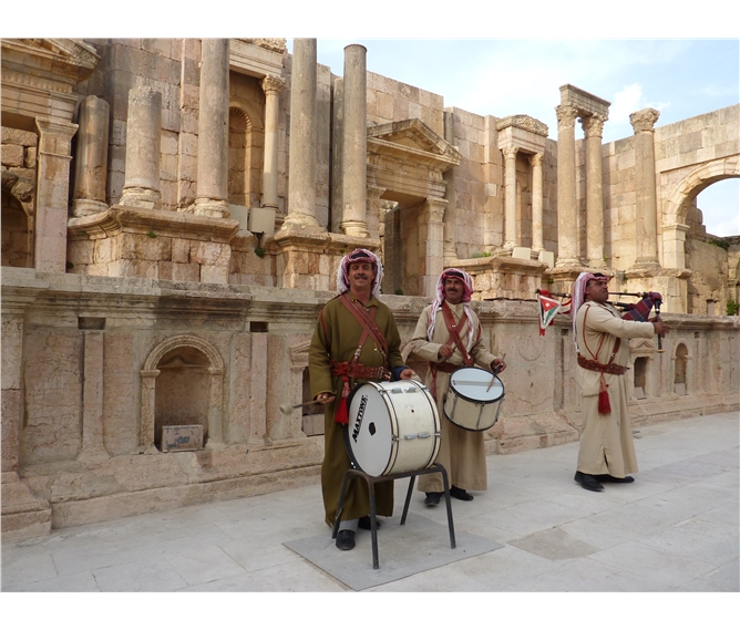 Velká cesta Izraelem a Jordánskem 2020 - Jordánsko - Jerash, jižní divadlo