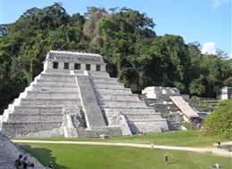 Mexiko - Palenque, Chrám nápisů, v něm zachovaný 2.nejdelší vytesaný mayský text