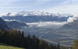 Glacier Express a Matterhorn 2020 - Lichtenštejnsko - údolí Rýna