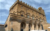 Nejkrásnější zahrady krajů Lazio a Umbrie, Den květin ve Viterbu 2018 - Itálie - Orvieto, Palazzo del Popolo, zvonice 1315