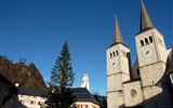 Léto v horách Bavorska a Rakouska - Německo - Bavorsko - Berchtesgaden - kostel sv.Petra a Jana Křtitele, 13.-14.století