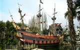Paříž, Disneyland 2020 - Francie - Paříž - Disneyland, loď z Pirátů v Pacifiku