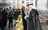 Benátky, karneval a ostrovy 2020 - tam bez nočního přejezdu - Itáli - Benátky - setkávání minulosti a současnosti na karnevalu
