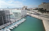 Slunná Marseille a národní park Callanques 2020 - rancie - Marseille - vlevo nově otevřené MuCEM, centrům umění s nádhernými výhledy