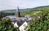Německá vína a vinařství v Německu - Německo - Porýní - Bernkastel, snad nejkrásnější městečko na Mosele v náruči vinohradů